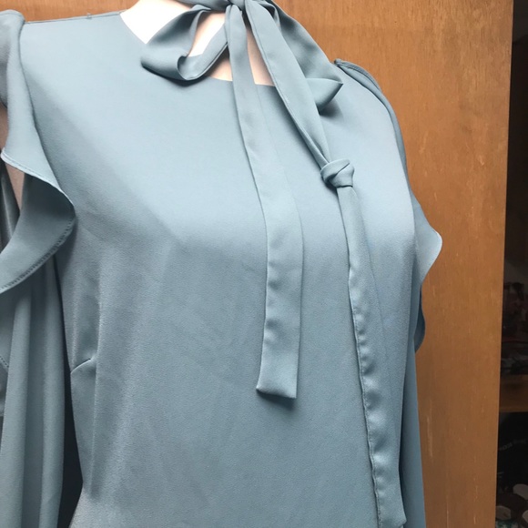 NWT Gianni Bini pale blue ruffled sleeve dress - Picture 8 of 11